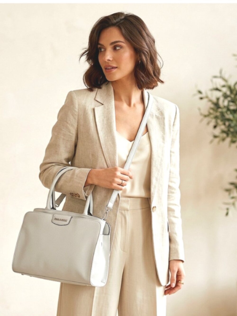 #EnzoAngiolini #CleanGirl #Classy #Chic #Luxury #Timeless&Trending #Summer